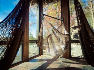 Aire de repos intérieure avec Hamac