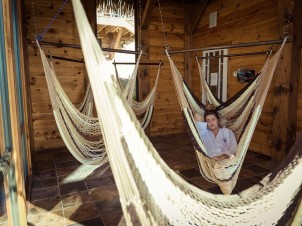 Aire de repos intérieure avec Hamac